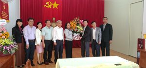 Thường trực HĐND tỉnh chúc mừng ngày thầy thuốc Việt Nam  (27/02/19...