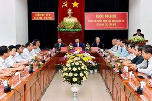 Đồng chí Dương Văn Trang giữ chức Bí thư Tỉnh ủy Kon Tum