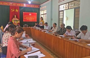 Kiểm tra công tác bầu cử tại huyện Mang Yang