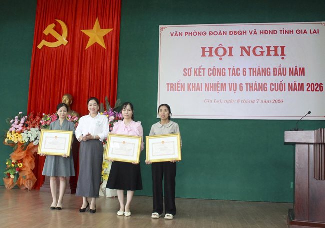 Khen-thuong-ca-nhan.jpg