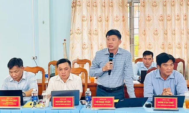 chu-tich-ubnd-xa-kon-chieng-vo-ngoc-tuan-neu-kien-nghi_11zon.jpg