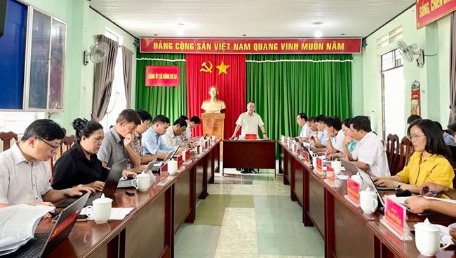 quang-canh-buoi-lam-viec-anh-vu-thao_11zon.jpg