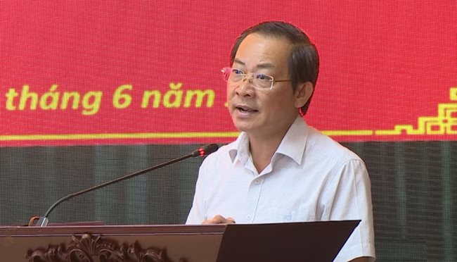 bi-thu-chuyen-trach-9755-7915.jpg
