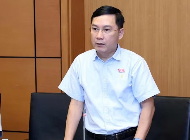 db-le-hoang-anh-bay-to-thong-nhat-cao-voi-hai-du-thao-nghi-quyet-thanh-lap-tp-quang-ninh-va-tp-bac-ninh.jpg