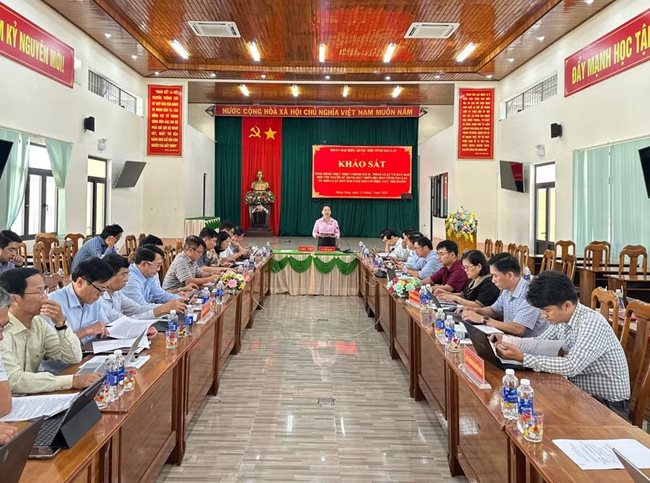 quang-canh-buoi-lam-viec-tai-xa-mang-yang-anh-ha-duy.jpg