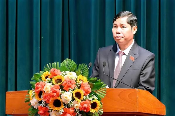 ong-tran-minh-son-pho-chu-tich-thuong-truc-uy-ban-mttq-viet-nam-tinh-thong-bao-ket-qua-tham-gia-xay.jpg
